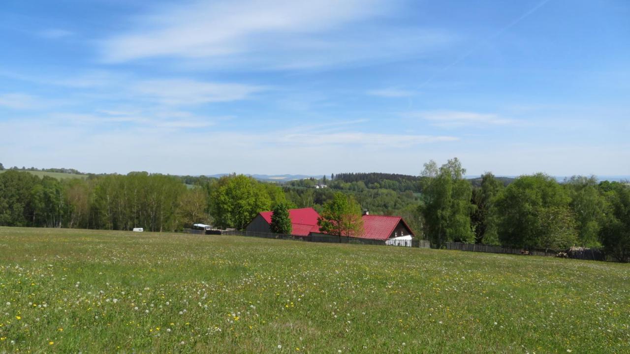 Maringotka Na Samote Na Kozi Farme Hotell Pobezovice Eksteriør bilde